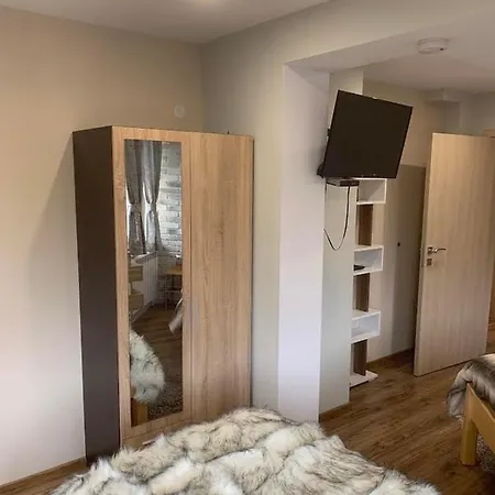 House Proctor Apartman Sztojkite