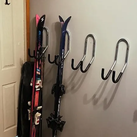 House Proctor * Sztojkite