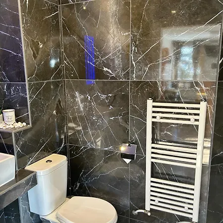 House Proctor Apartman Sztojkite