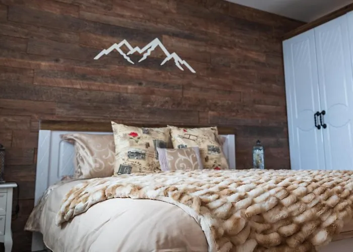 House Proctor Стойките