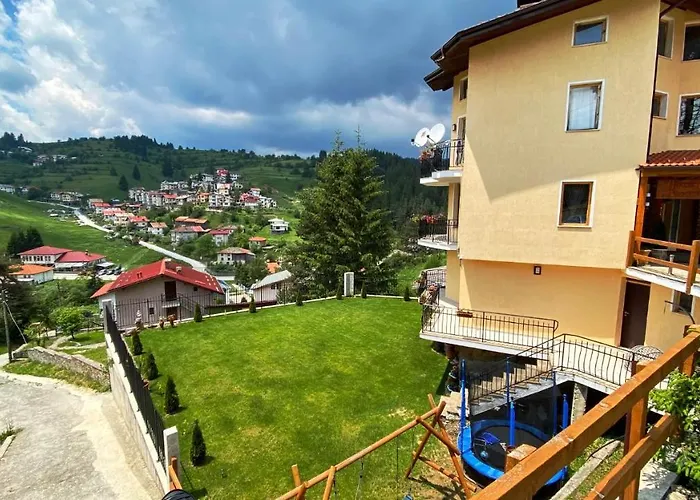 House Proctor * Stoykite