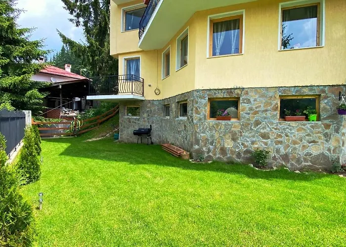 Apartment House Proctor Stoykite