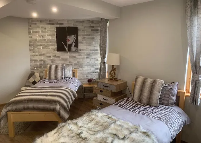 Apartment House Proctor